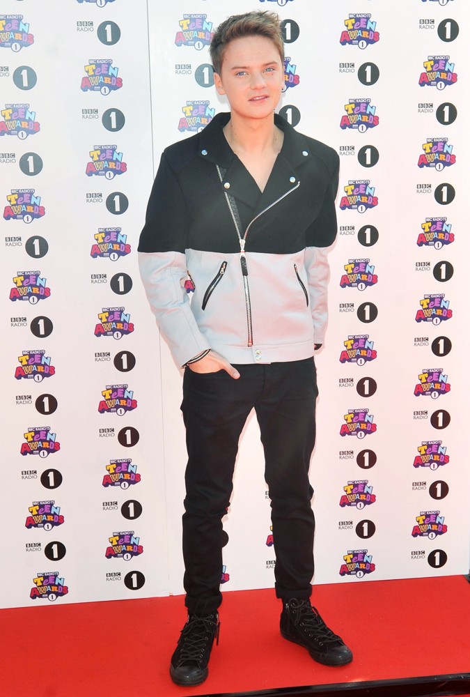 BBC Radio 1's Teen Awards 2012 - Arrivals