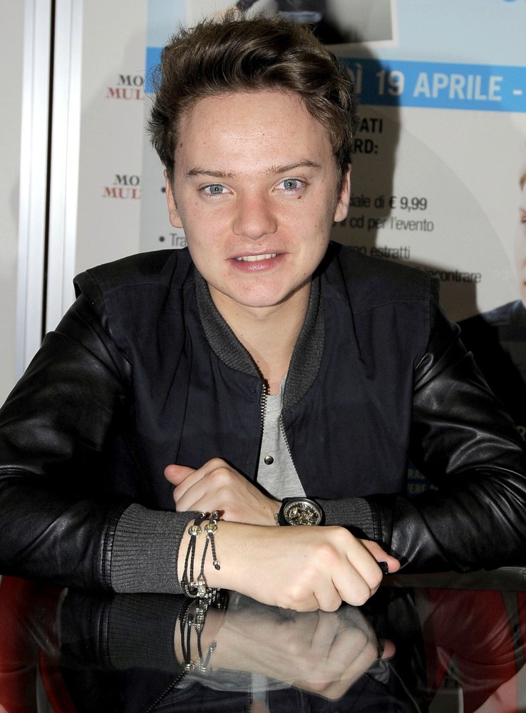 Conor Maynard Signs Copies of His Album Contrast and Meets Fans