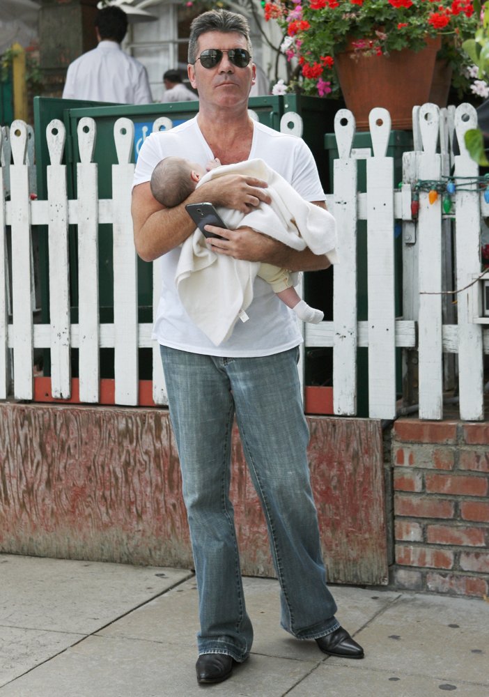 Simon Cowell Leaves The Ivy Restaurant
