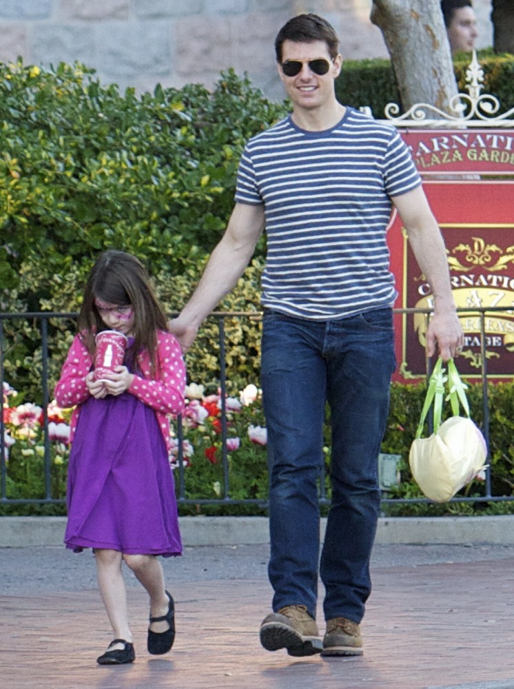Tom Cruise and Suri Cruise Spend An Afternoon at Disneyland