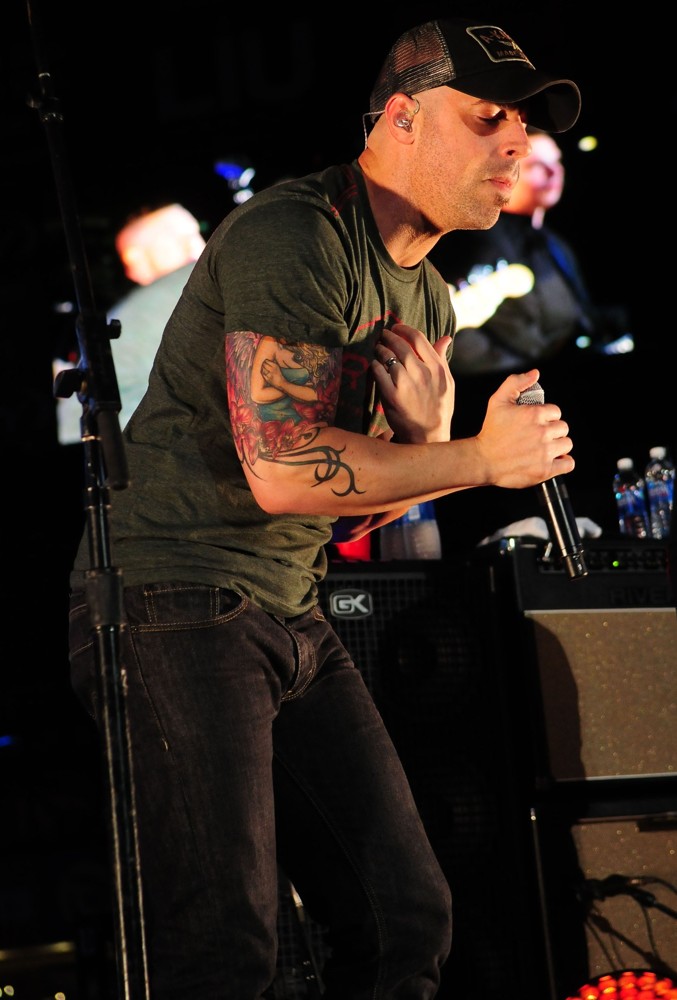 DAUGHTRY Perform Live at Citi Field