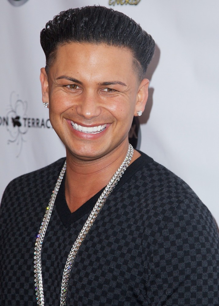DJ Pauly D Hot Summer Kickoff Party Hosted by 50 Cent and DJ Pauly D.
