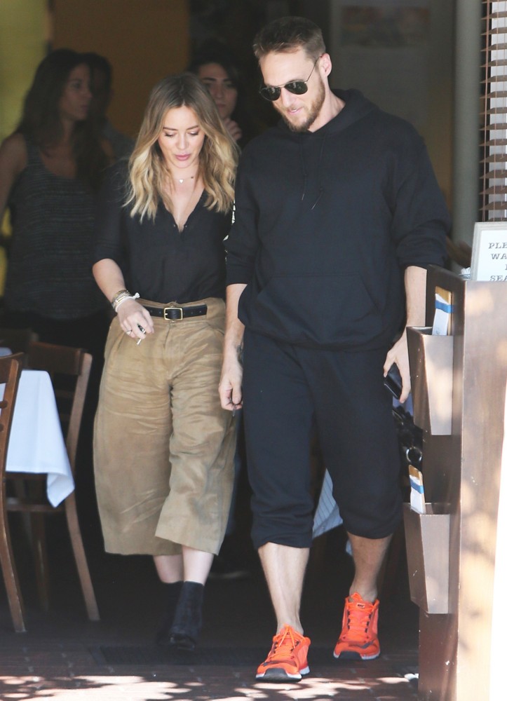 Hilary Duff and Jason Walsh Seen Leaving Fred Segal