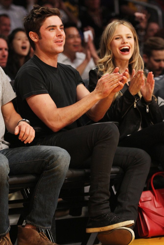 Celebs at The Lakers Game