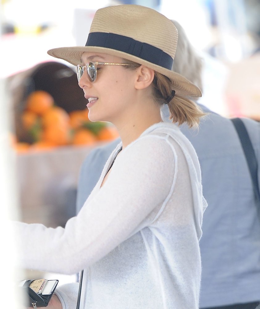 Elizabeth Olsen at The Farmers Market
