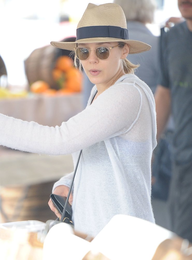 Elizabeth Olsen at The Farmers Market