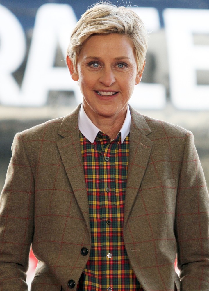 Ellen DeGeneres Announce Duracell Power A Smile Campaign for Toys for Tots