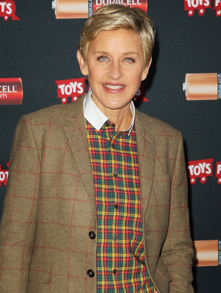 Ellen DeGeneres Announce Duracell Power A Smile Campaign for Toys for Tots