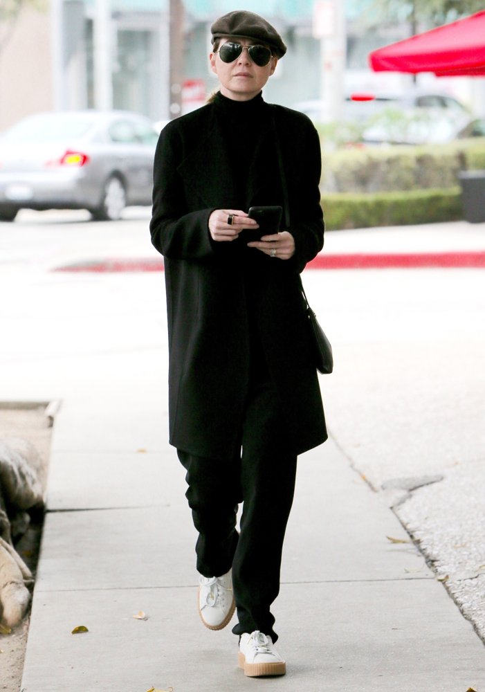 Ellen Pompeo Seen Leaving A Nail Salon