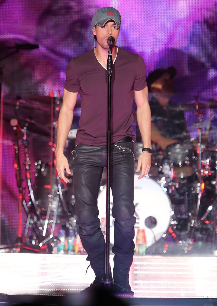 Enrique Iglesias Fall Tour