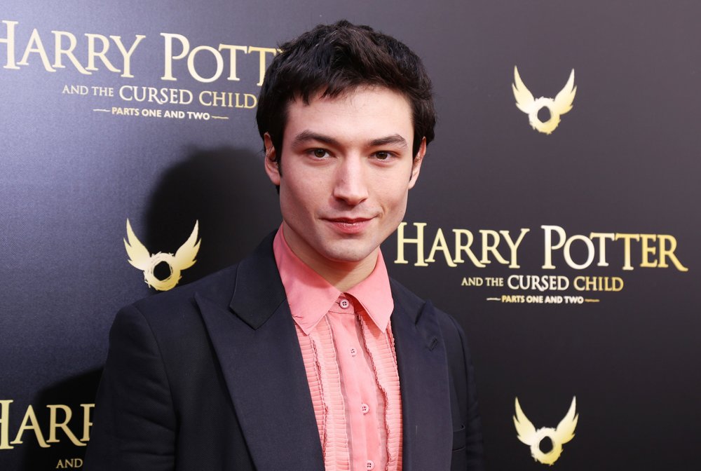 Harry Potter Opening Parts 1 and 2 - Arrivals