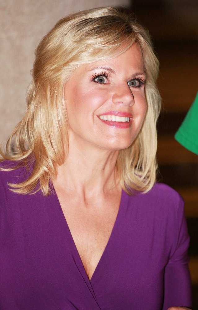 Gretchen Carlson Signs Copies of Her Book Getting Real