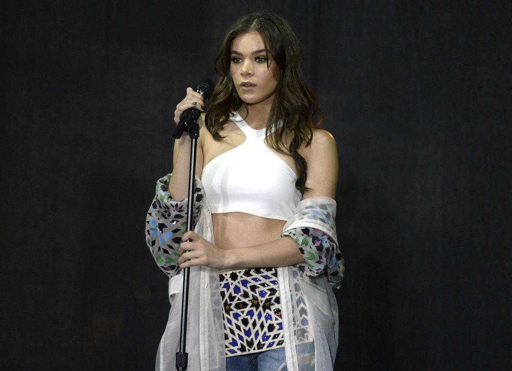 Hailee Steinfeld Performing on NBC's Today