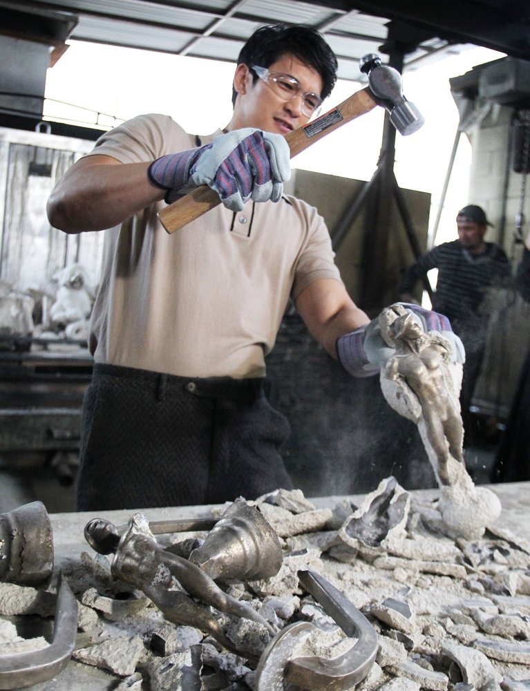 SAG Awards Pouring of Statuette 2019