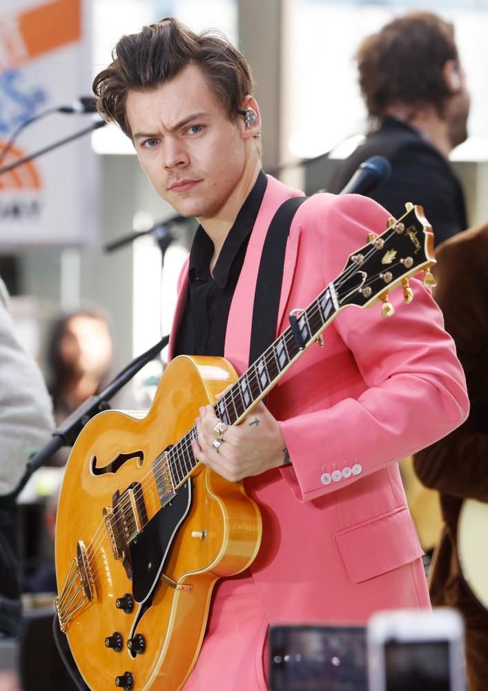 Harry Styles Performing Live on NBC's Today Show