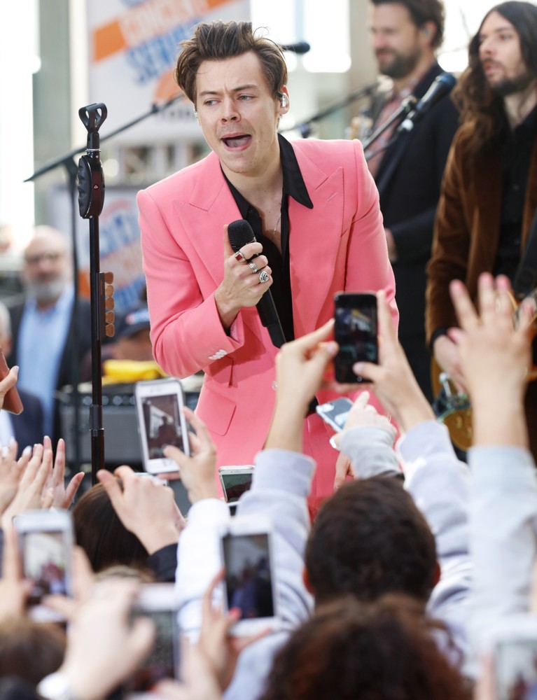 Harry Styles Performing Live on NBC's Today Show