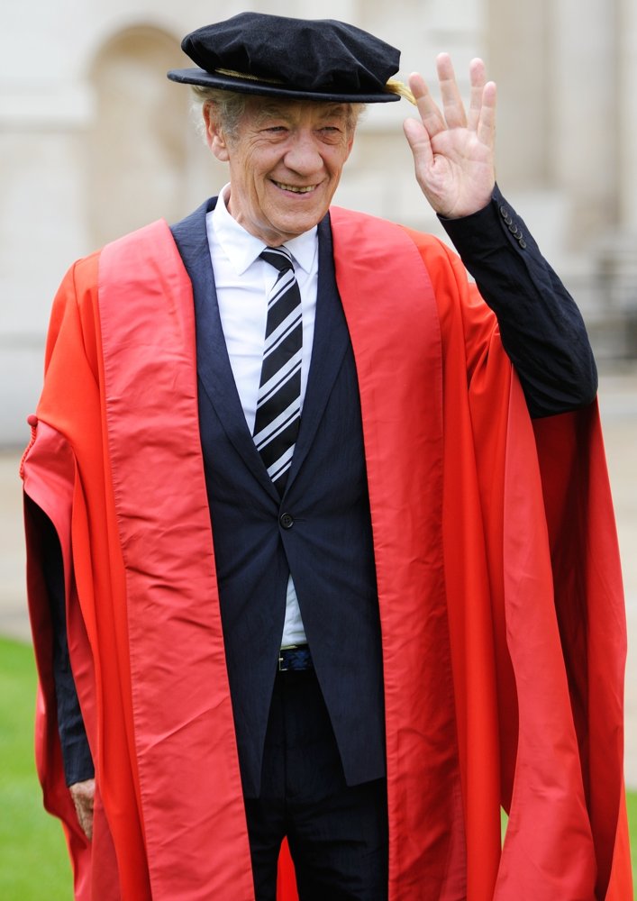Ian McKellen Receives An Honorary Degree from Cambridge University