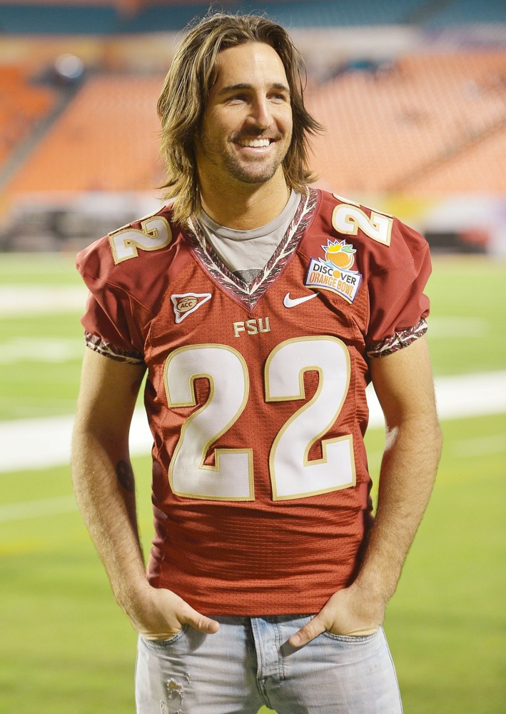 2013 Discover Orange Bowl Between The Florida State Seminoles and The Northern Illinois Huskies