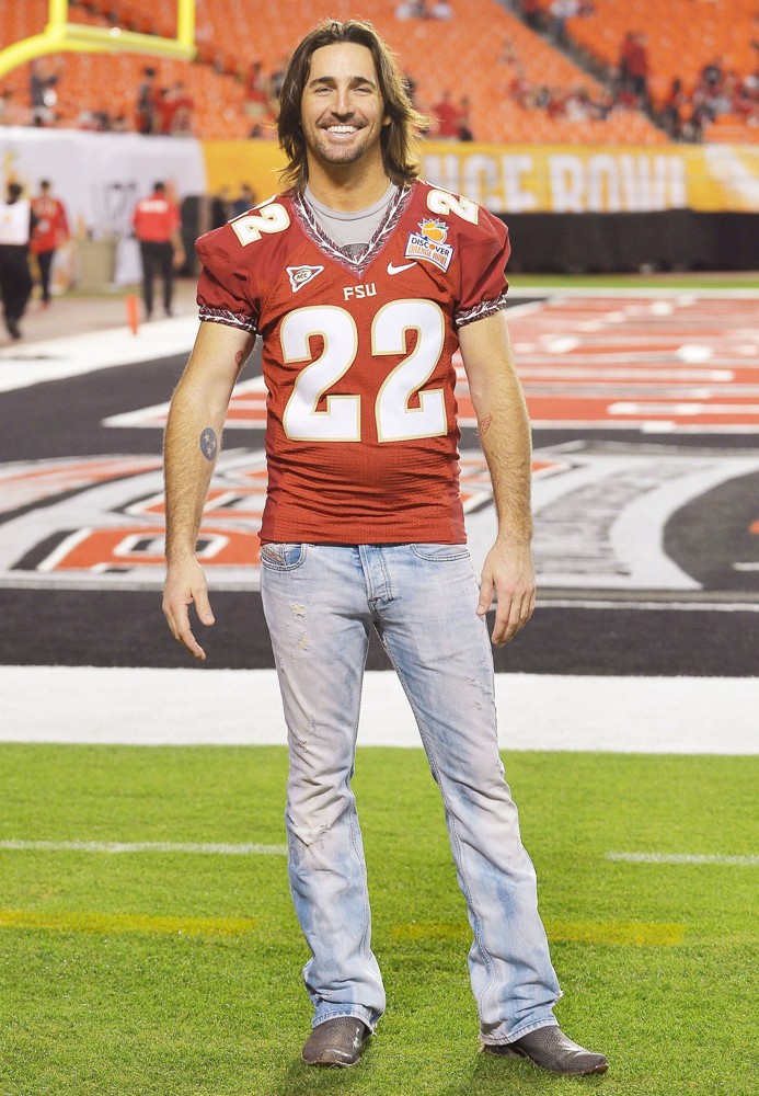 2013 Discover Orange Bowl Between The Florida State Seminoles and The Northern Illinois Huskies