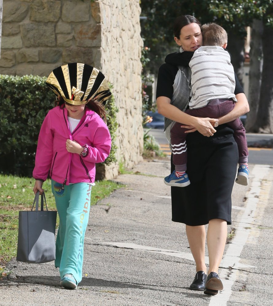 Jennifer Garner and Ben Affleck Take Their Family to Church