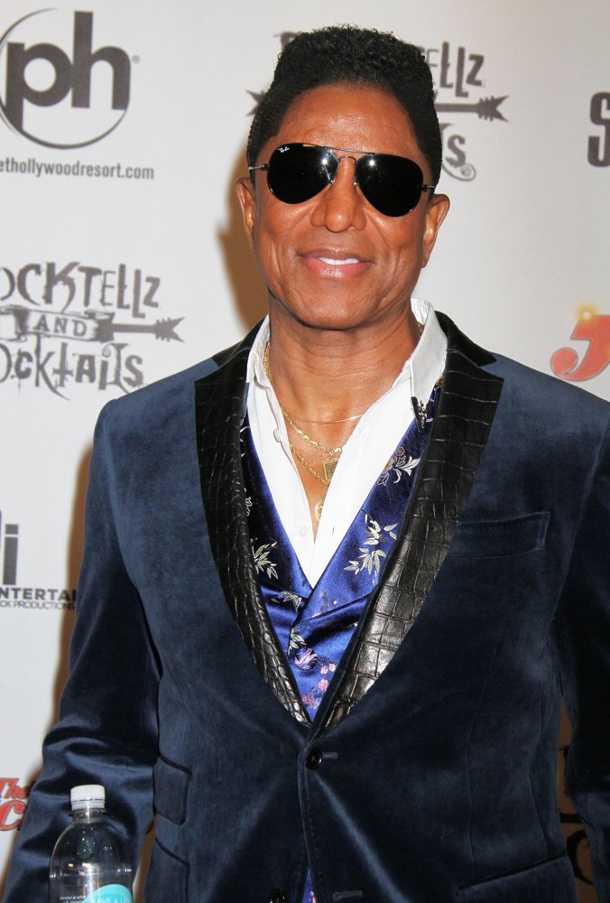 Red Carpet for RockTellz and Cocktails Presents The Jacksons