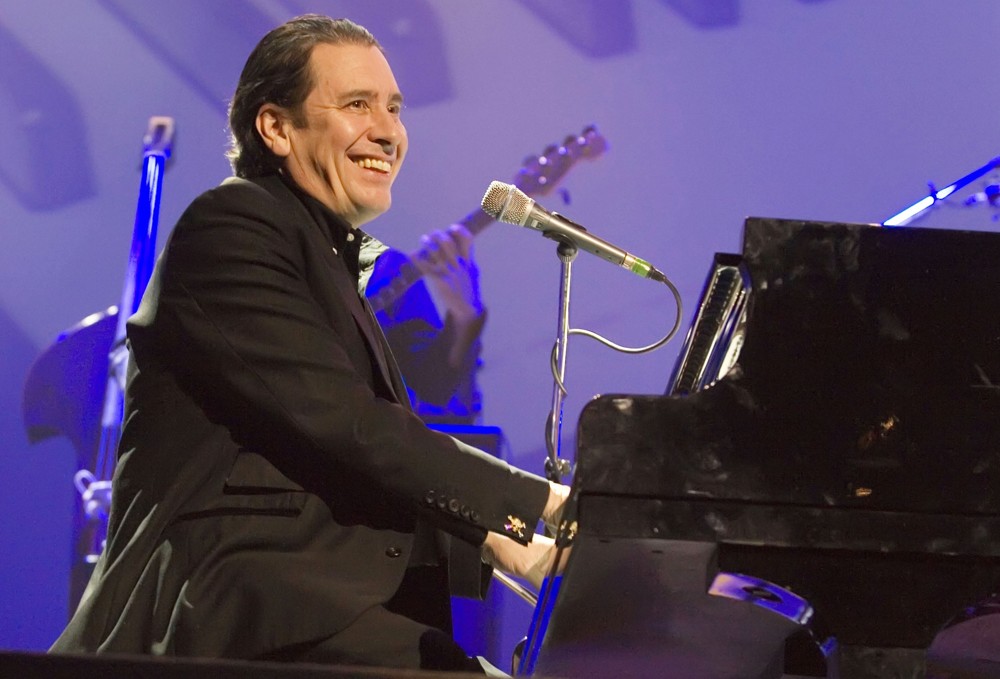Jools Holland Performing Live