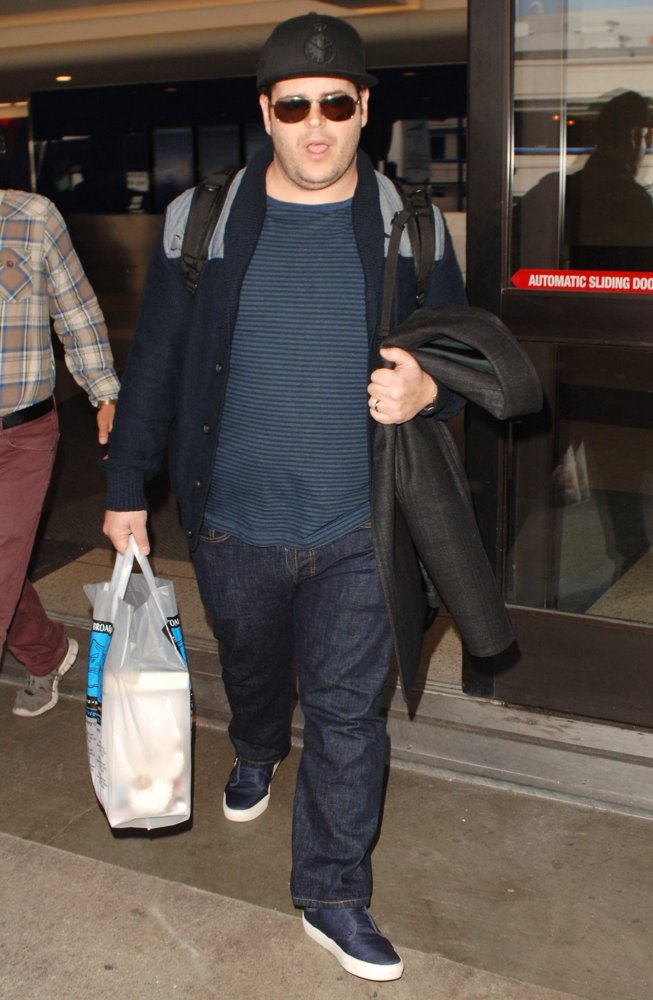 Josh Gad Arrives at Los Angeles International Airport