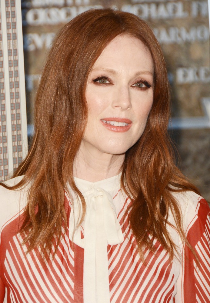 Julianne Moore Lights The Empire State Building to Honor National Gun Violence Awareness Day