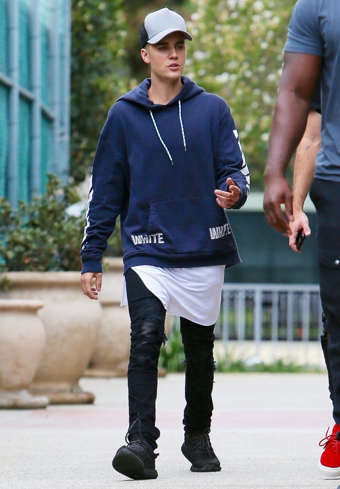Justin Bieber Spotted Leaving A Public Restroom