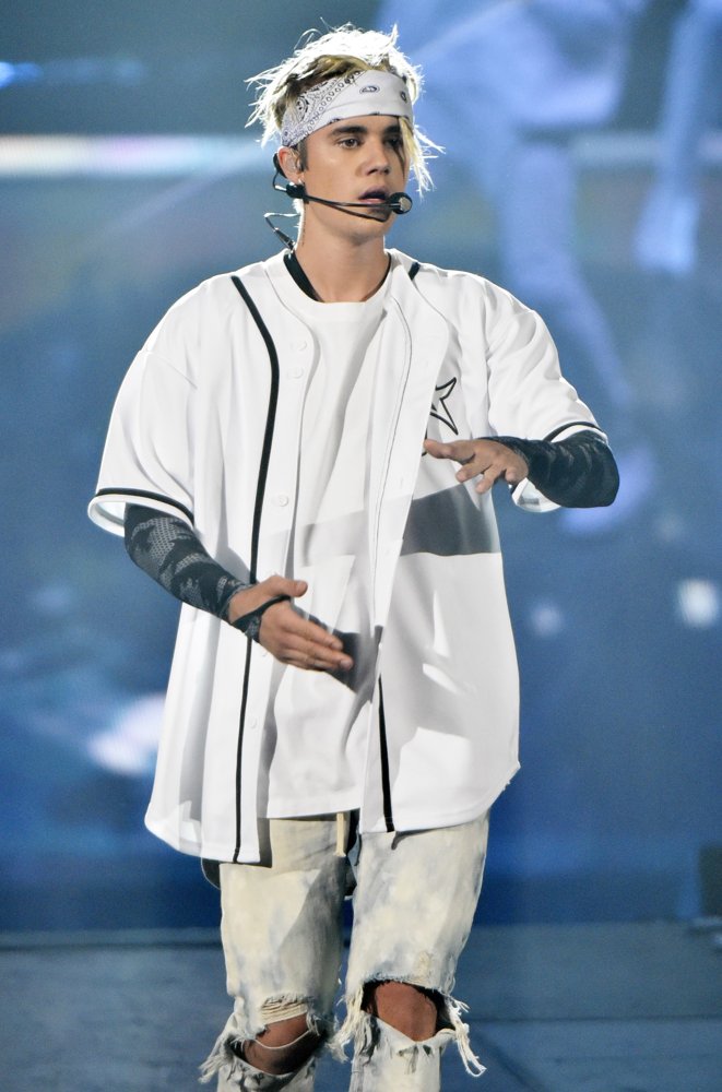 Justin Bieber Performs on His Purpose World Tour