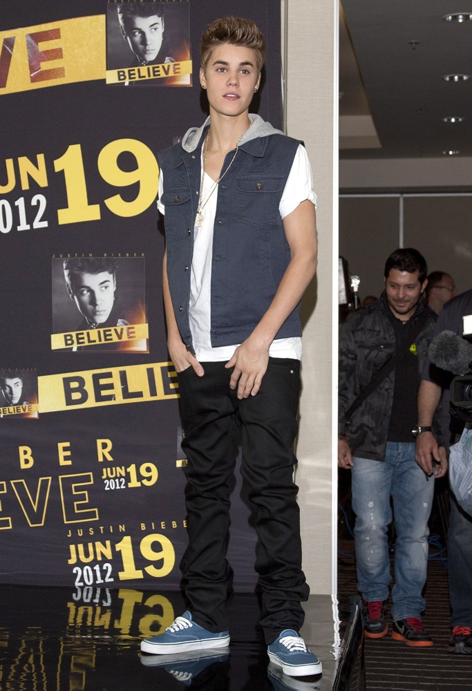 Justin Bieber Attends A Press Conference Ahead of A Free Show for 300,000 Fans
