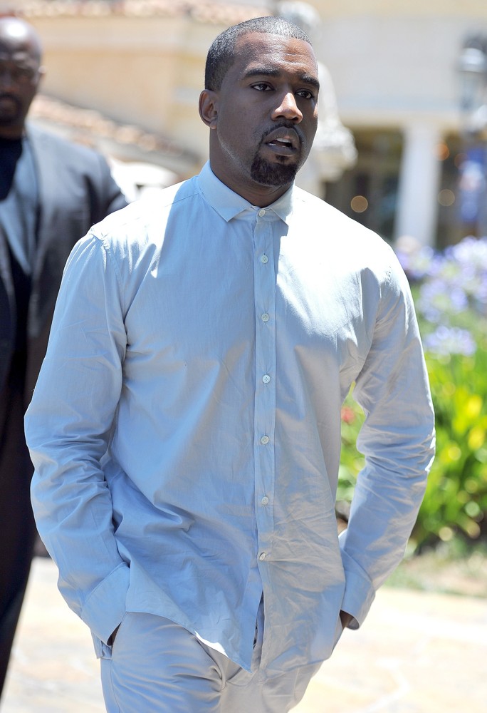 Kanye West Goes to Calabasas Baby Boutique
