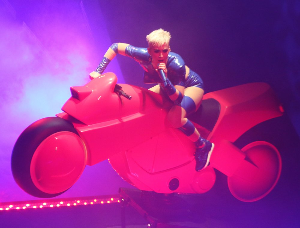 Katy Perry Performs Live at Madison Square Garden