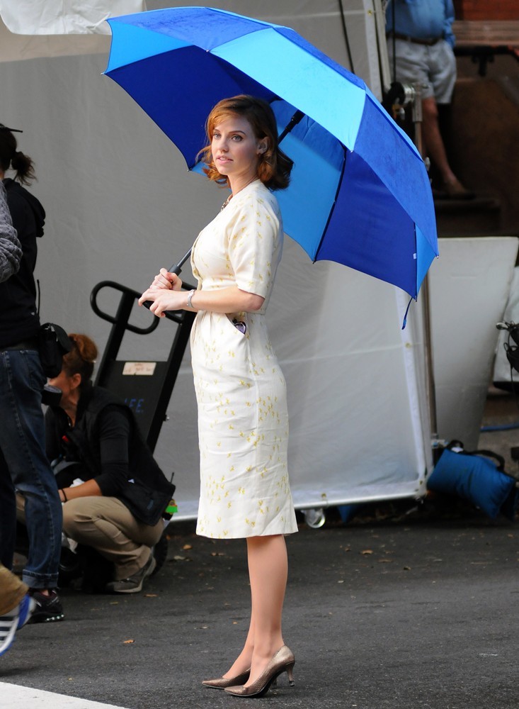 Kelli Garner on The Set of Pan Am Filming on Location in Brooklyn