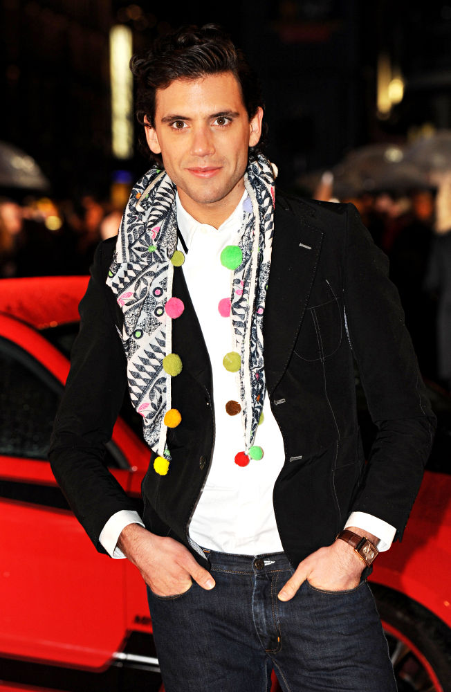 Mika Chartered Cars to Get Out of Paris