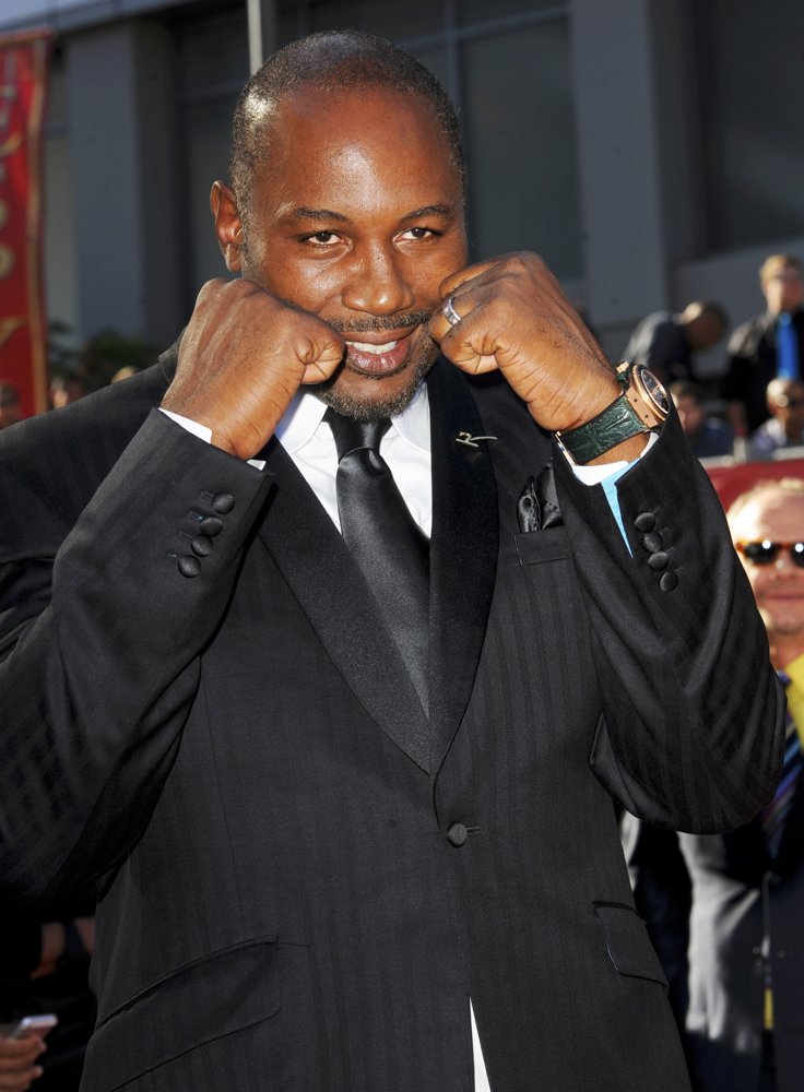 Lennox lewis. Леннокс Льюис. Леннокс Льюис фото. Леннокс Льюис сейчас. Леннокс Льюис в молодости.