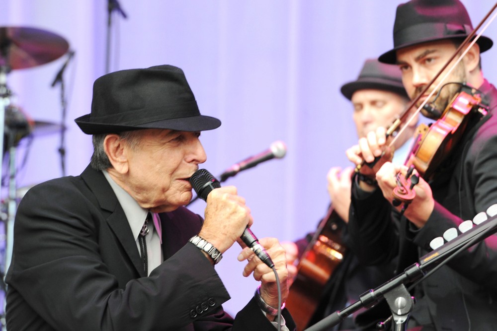 Leonard Cohen Performs for A Live Audience