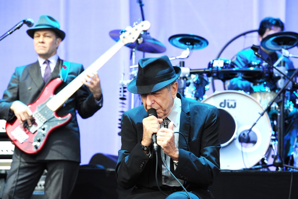 Leonard Cohen Performs for A Live Audience