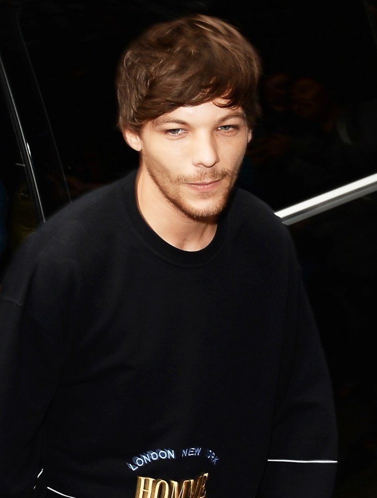 Louis Tomlinson Arrives at The Kiss FM Studios