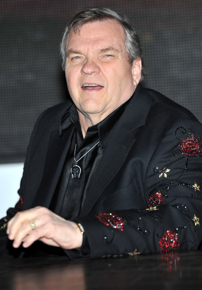 Meat Loaf Signs Copies of His Album Hell in A Handbasket