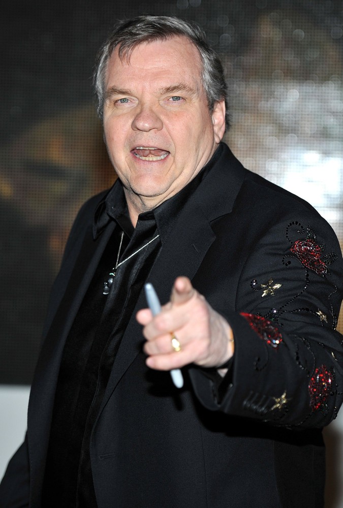 Meat Loaf Signs Copies of His Album Hell in A Handbasket