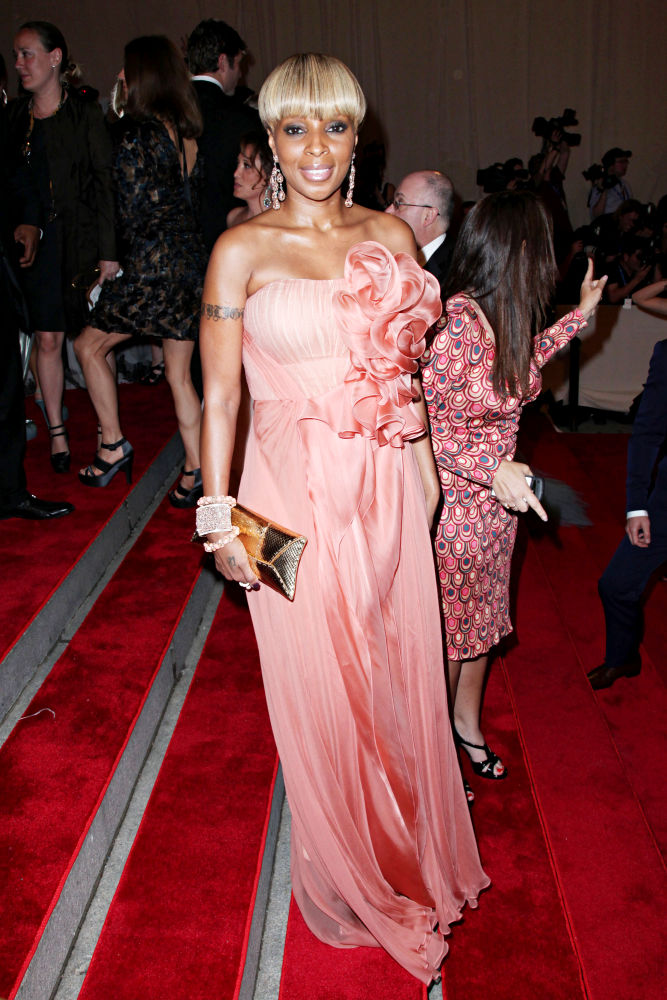 Mary J. Blige Hits Palm Beach to Launch Her Perfume