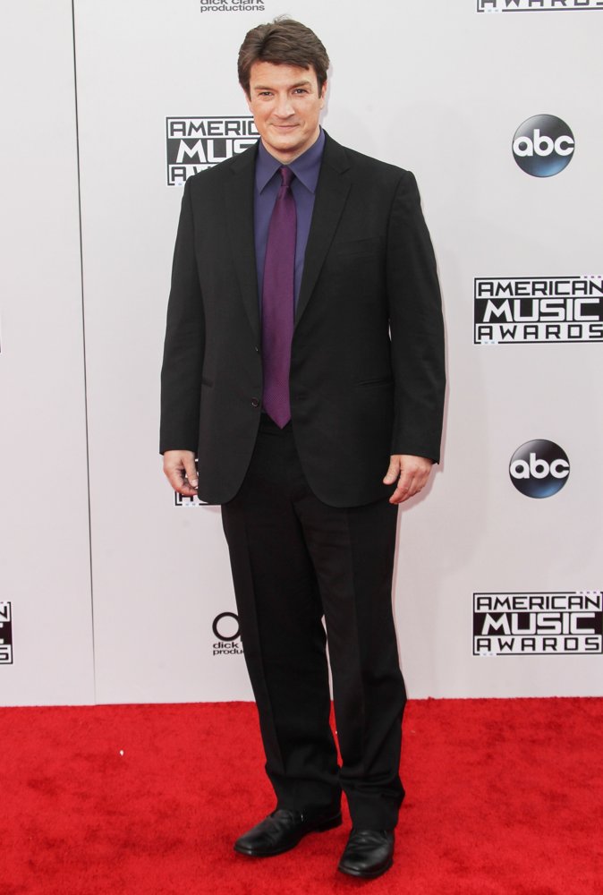 Nathan Fillion 2014 American Music Awards - Arrivals.
