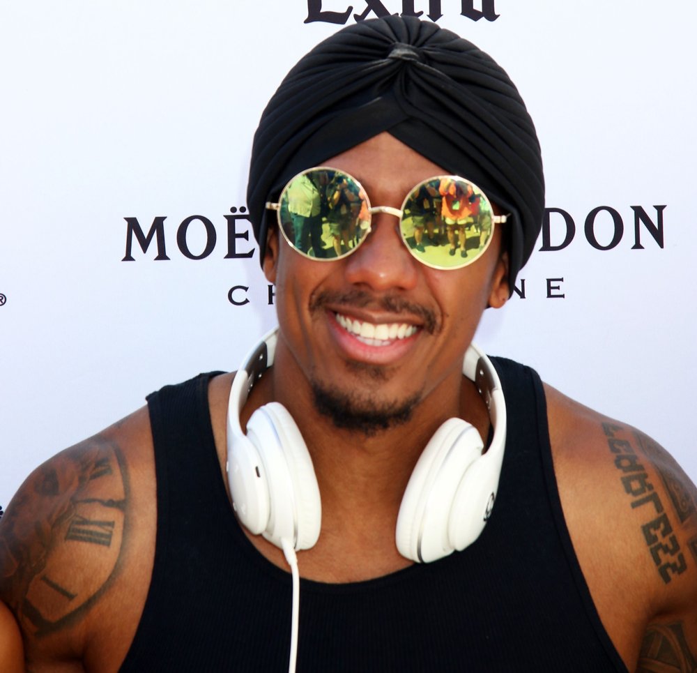 Nick Cannon Hosts and DJs at The Worlds Wildest Pool Party