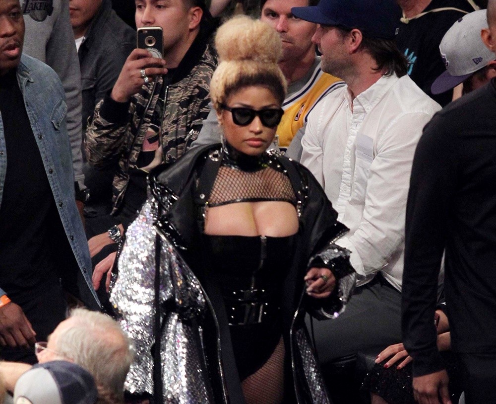 Nicki Minaj Out at The Los Angeles Lakers Game