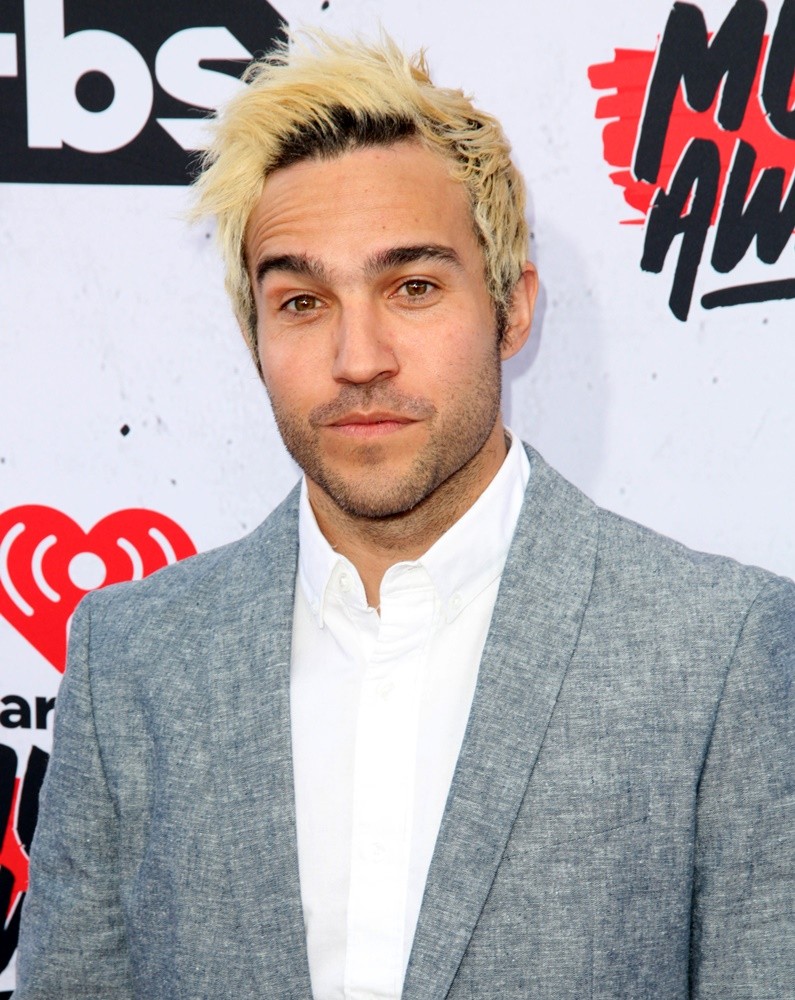 Pete Wentz, Fall Out Boy br iHeartRadio Music Awards 2016 - Arrivals. 