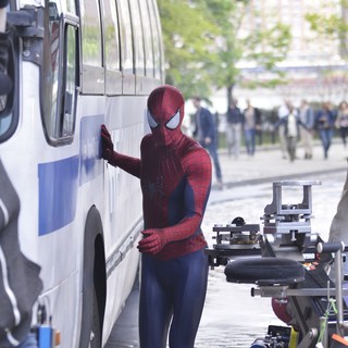 Andrew Garfield Gets into Character as He Films Scenes for The Amazing Spiderman 2