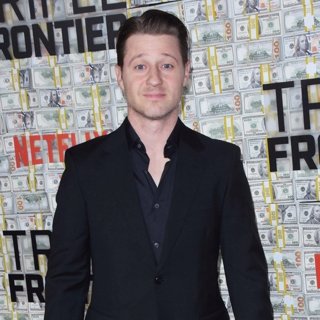 Triple Frontier World Premiere - Arrivals
