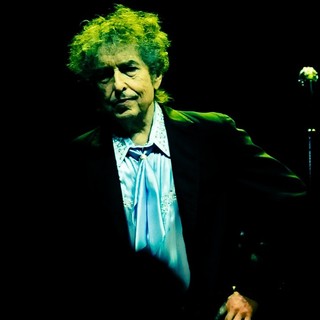 Bob Dylan in Bob Dylan Performing