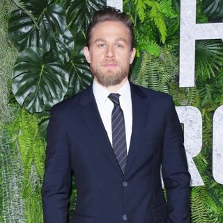 Triple Frontier World Premiere - Arrivals